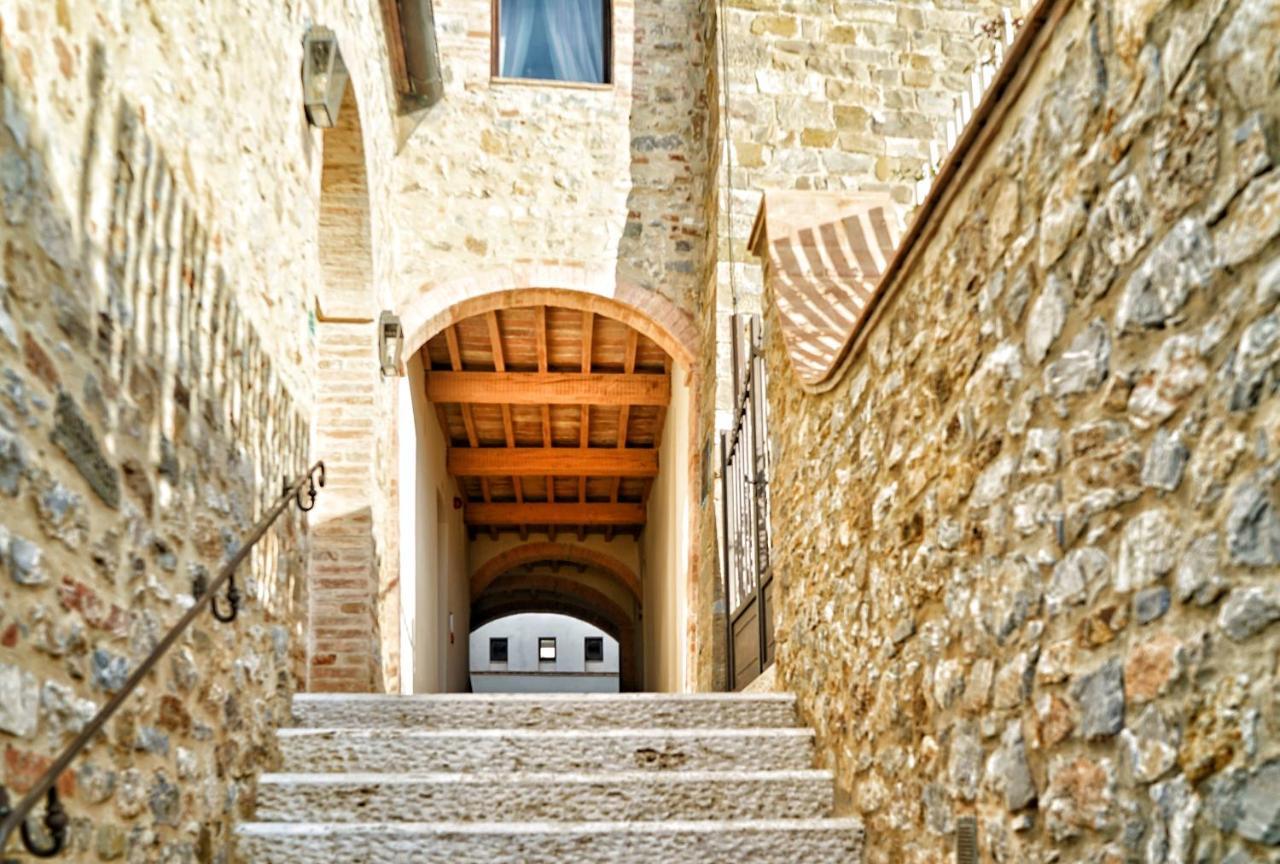 Castello Di Velona Resort, Thermal Spa & Winery Montalcino Exterior photo