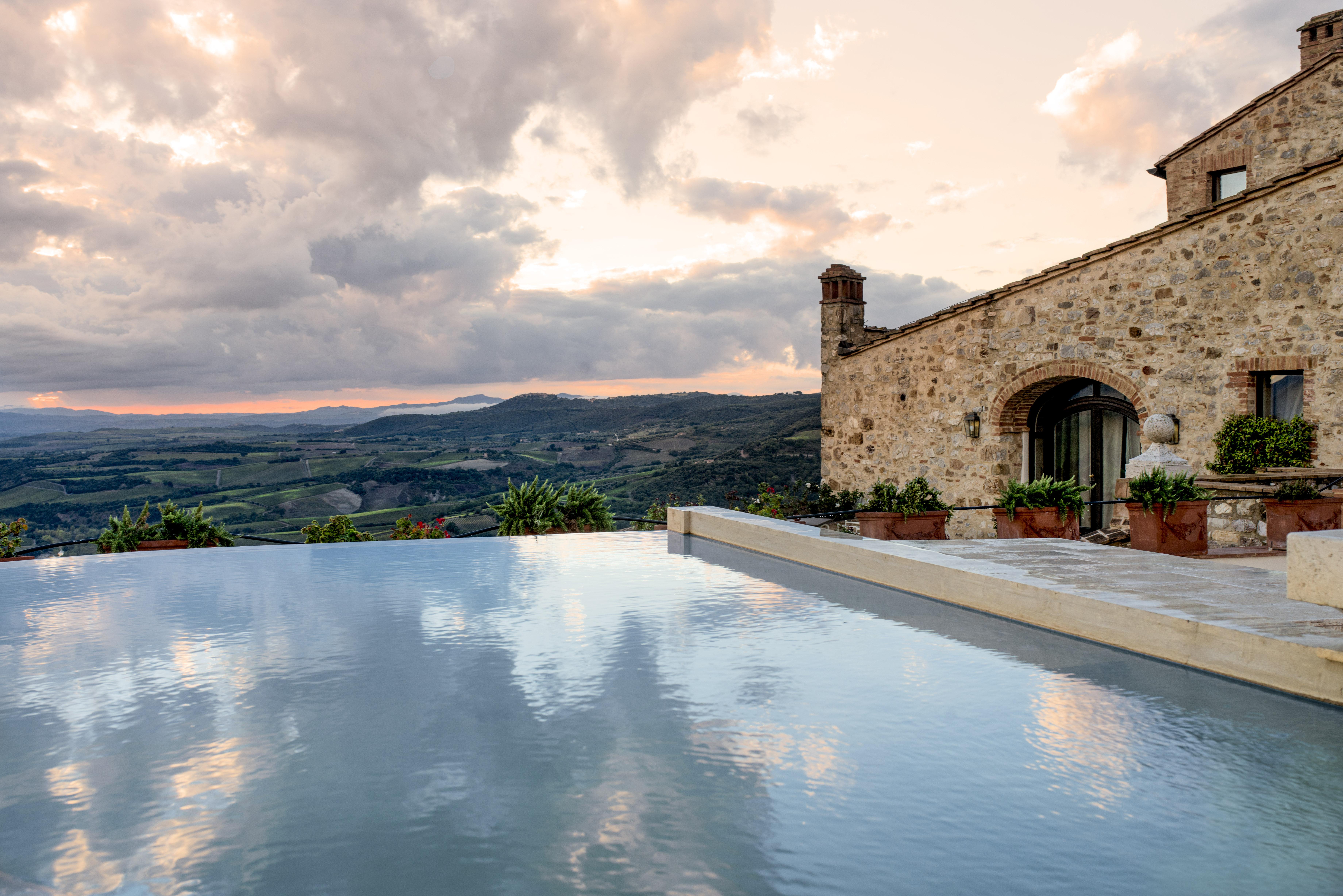 Castello Di Velona Resort, Thermal Spa & Winery Montalcino Exterior photo