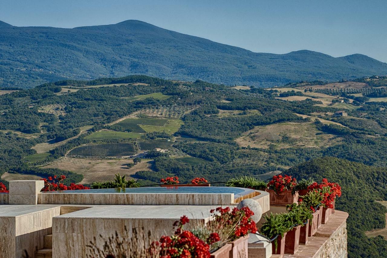 Castello Di Velona Resort, Thermal Spa & Winery Montalcino Exterior photo